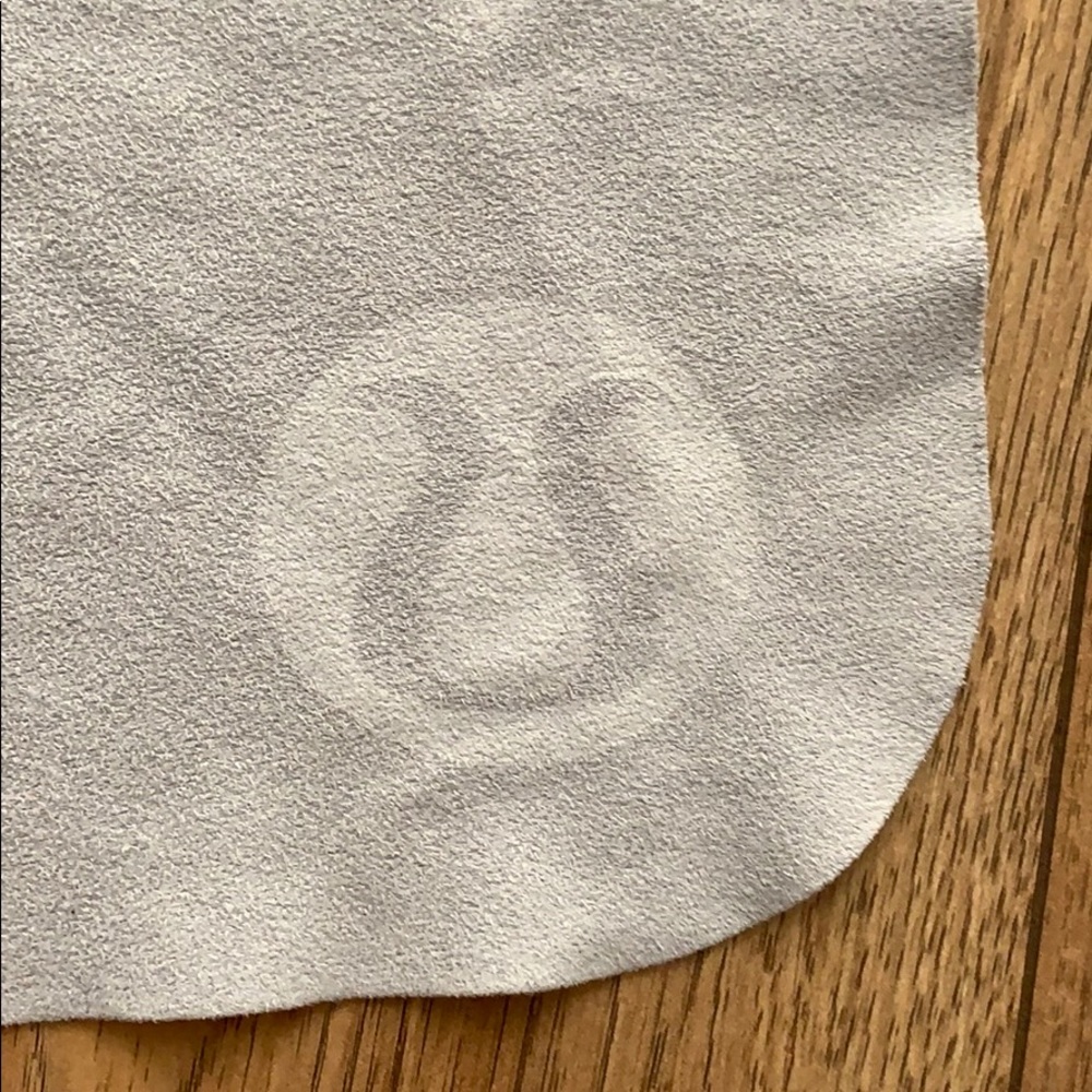 Lululemon Big Towel in Gray
